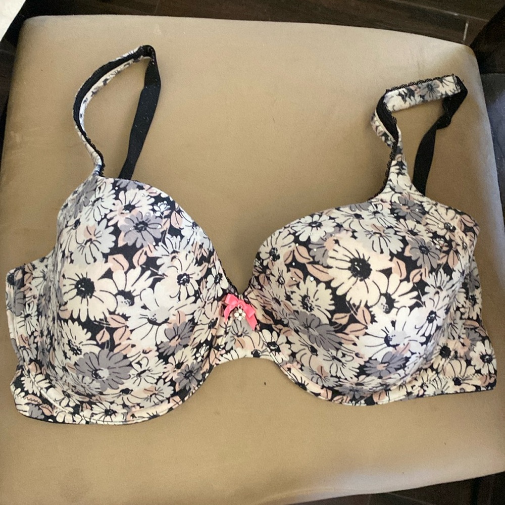 VS  Embellished bra 36DDD
